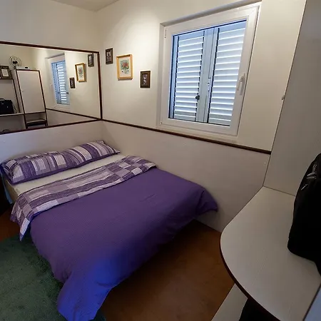 Kate's Place Апартаменты *