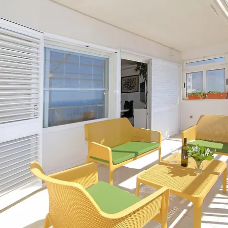 Kate's Place Апартаменты *