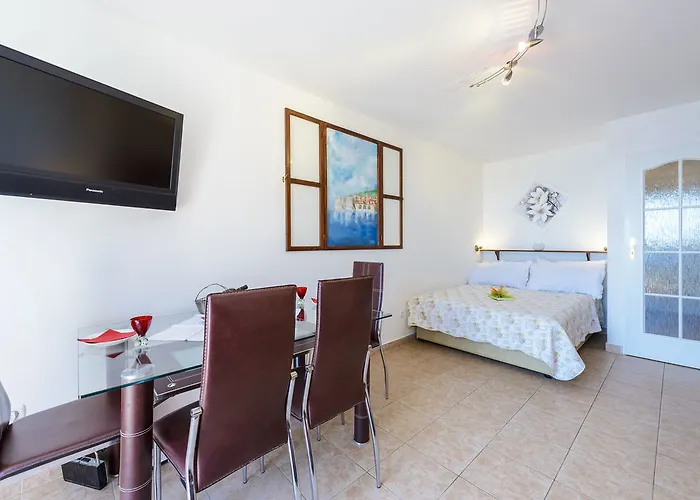 Apartman Kate's Place *